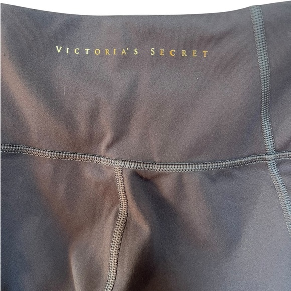 Victoria’s Secret High-Rise Incredible Essential Leggings – Gray – Size 6 – Grea - Picture 8 of 10